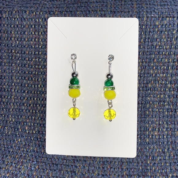 Oregon Ducks Themed Handcrafted Earrings - Picture 4 of 8